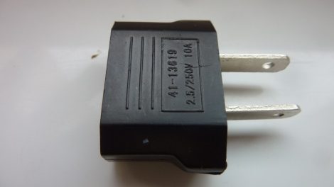 Utazó átalakító USA dugó - EU aljzat - Travel adapter USA plug EU socket