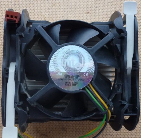 Intel A80856-002 s478 CPU hűtő DC12V 0.28A NIDEC CORP.