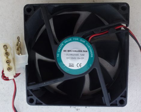 DC brushless fan 80x80x25 ház hűtő  DL08025SE DC12V 0.15A