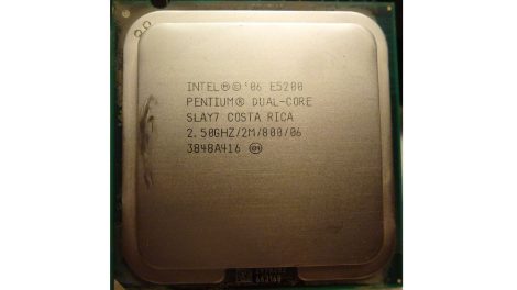 Intel Pentium Dual Core E5200 2.50GHz/2M/800/06 processzor SLAY7 s775 cpu