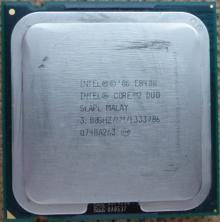 Intel Core 2 Duo E8400 3.00GHz/6M/1333/06 processzor SLAPL s775 cpu