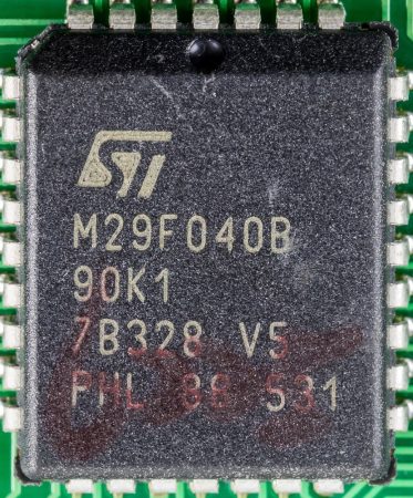 ST M29F040B 512kx8 FLASH memory PLCC32 - 4 Mbit (512Kb x8, Uniform Block) Single Supply Flash Memory