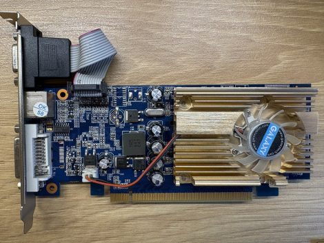 NVIDIA GeForce 8400 GS 256MB DDR2 PCI-e VGA kártya DVI, S-Video és VGA csatlakozóval