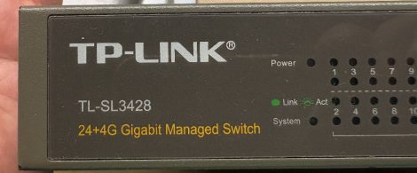 TP-Link TL-SL3428 switch 24-Port 10-100MBps + 4-Port Gigabit L2 Lite Managed Switch - a rack fül hiányzik TP-Link TL-SL3428 switch 24-Port 10-100MBps + 4-Port Gigabit L2 Lite Managed Switch - a rack fül hiányzik