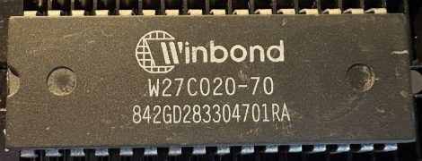 Winbond W27C020-70 256kx8 EEPROM DIP32 elektromosan törölhető EPROM - Device ID: DA 85