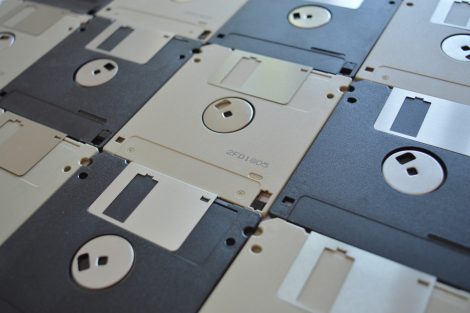 használt 1,44MB floppy lemez - formázva, tesztelve - több féle